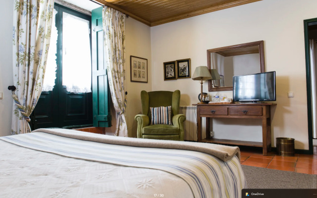 Отель Замок Casa de Santa Ana de Beira