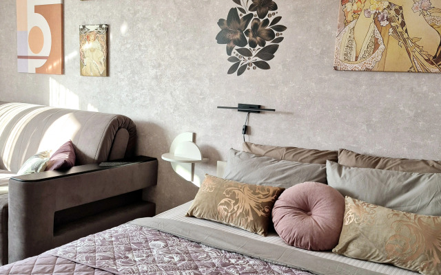Dizaynerskaya "Modern" Flat