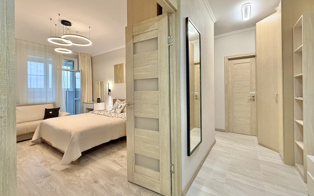 Жилое помещение 2-к квартира у метро Молодежная с яркими закатами