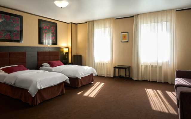 Altaj Pelas Hotel