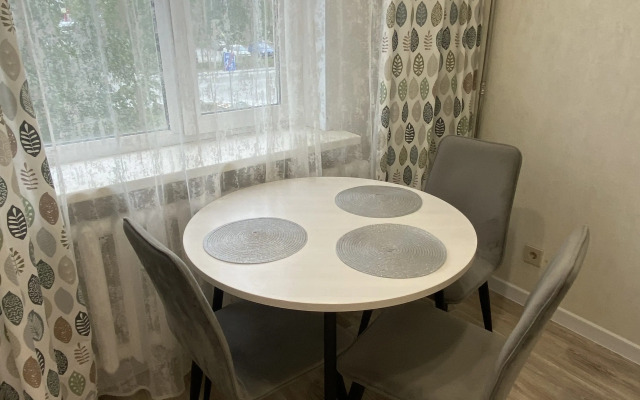 Квартира на Дружбы Народов 18