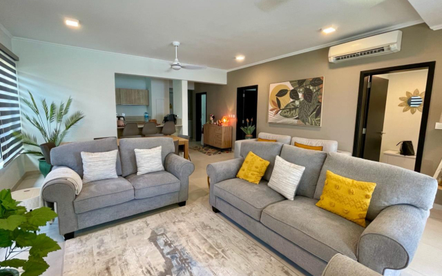 Ocean Legend Apartments