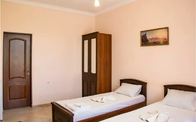Santorini Guest House