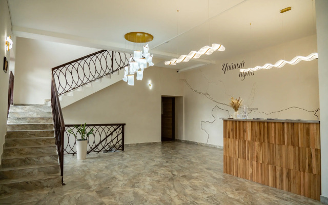 Chayny Put Hotel