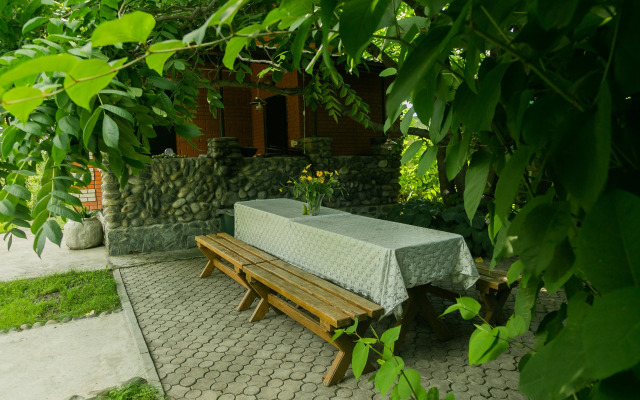Oreshek Guest House