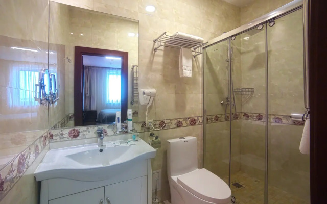 Grand Voyage Hotel