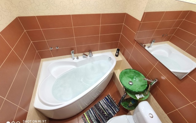 Апартаменты Титова 240/1