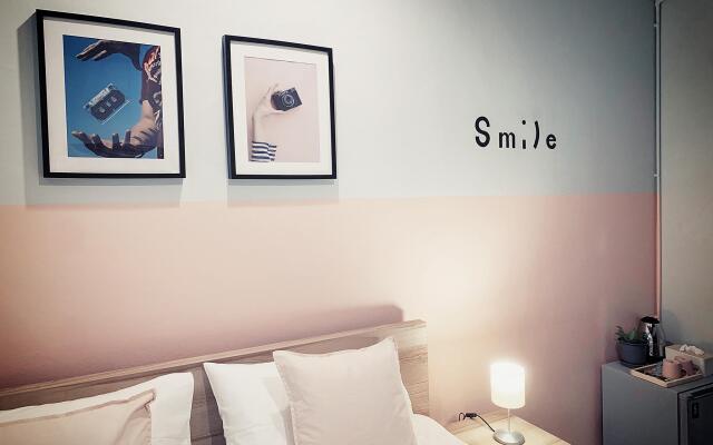 Отель Into the Town