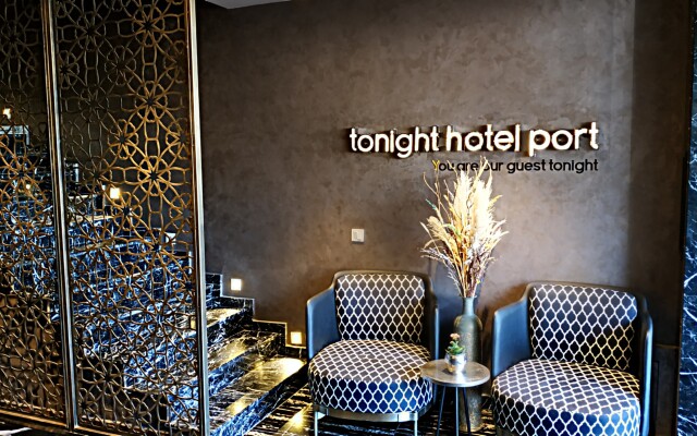 Tonight Hotel Port