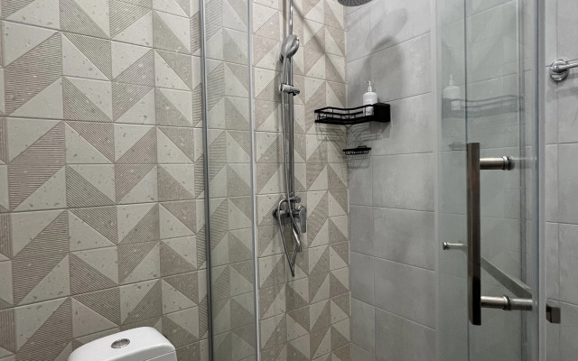 Studiya Kapri Khaus Chetyrekhmestnaya Zhk Letniy Flat