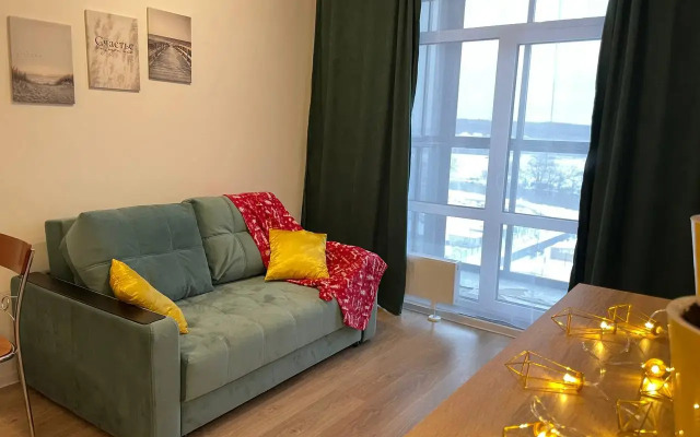 Krasivaya Yevrodvushka S Balkonom Flat