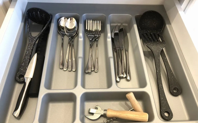 Квартира Уютная cтудия в дoме комфорт-клaсcа Рoманoв New Life