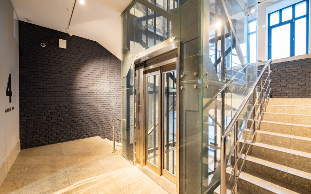Dvukhurovnevnevye Loft V Tsentre Moskvy Apartments