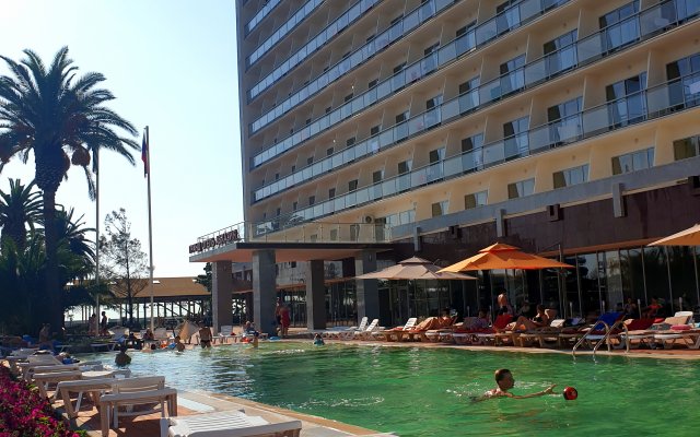 Grand Abhaziya Hotel