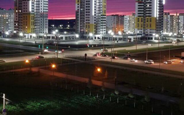 Na prospekte Oktyabrya 38 Apartments
