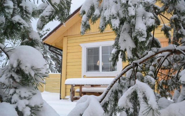 Baza Otdykha Na Konnom Dvore V Przhevalskom Hotel club