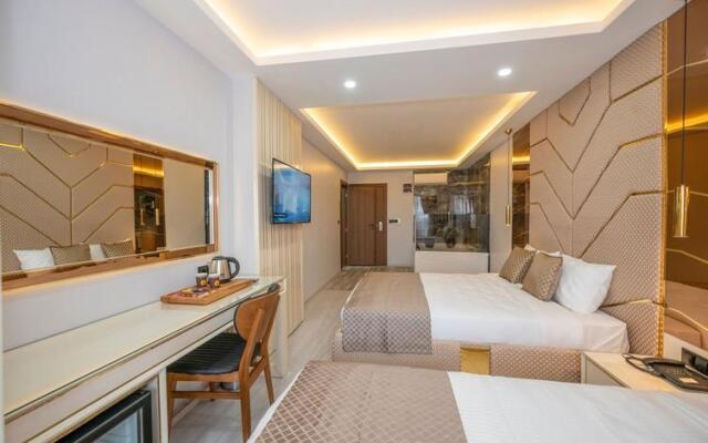 Luxury Airport Hotel by Zazzoni