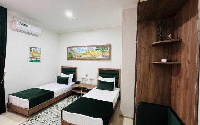 Sharq Yulduzi Hotel