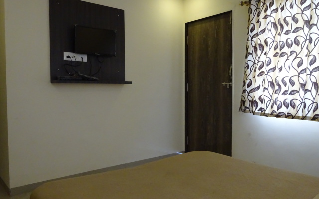 Sai Neelam Hotel