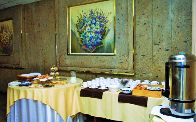 Turist Hotel