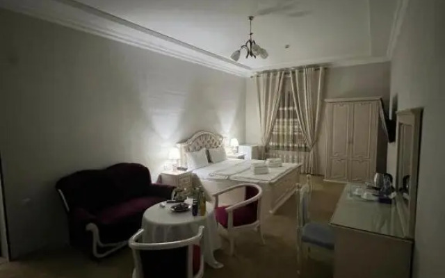 Amina hotel