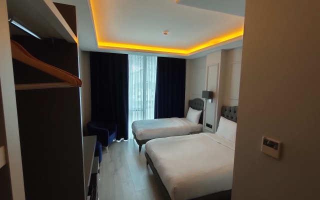 Отель Loft Airport