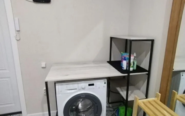 Studiya Na Mikrorayone Beryozovy 148 Flat