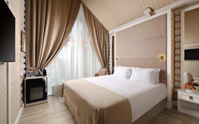 Amk Montis Hotel