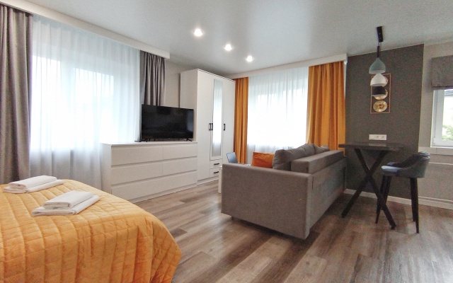Stilnaya Kvartira v Tsentre Goroda Flat
