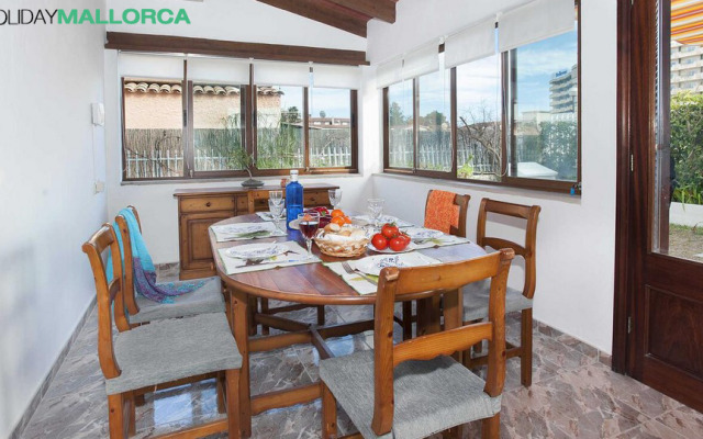Eternal Sunshine Villa