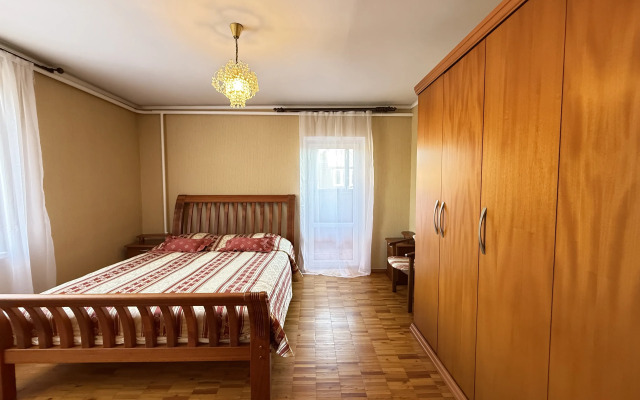 V Zelenogradske Private House