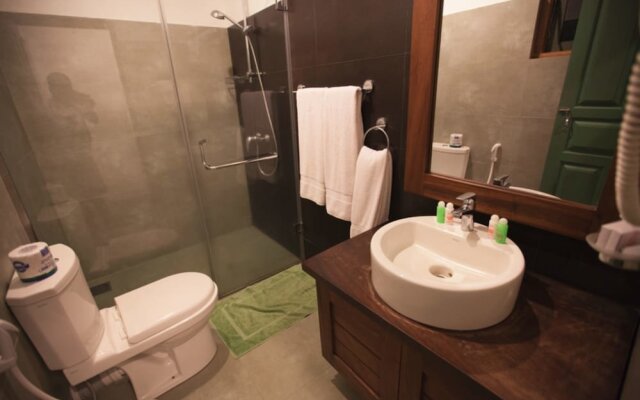 Fresco Water Villa Hotel