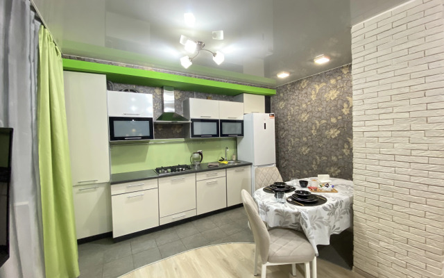 Квартира на Радужной Улице 13