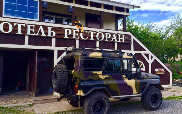 Отель Гостиничный рыболовно-охотничий комплекс Александровский Причал