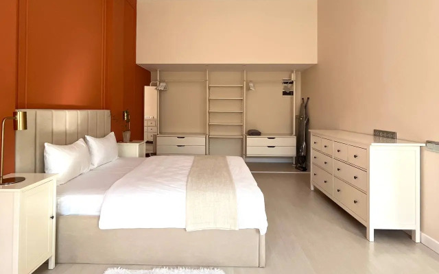 Квартира с Просторной Спальней