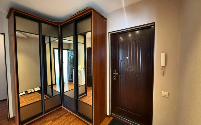 Dvuhkomnatnaya na Zavelich'e Flat