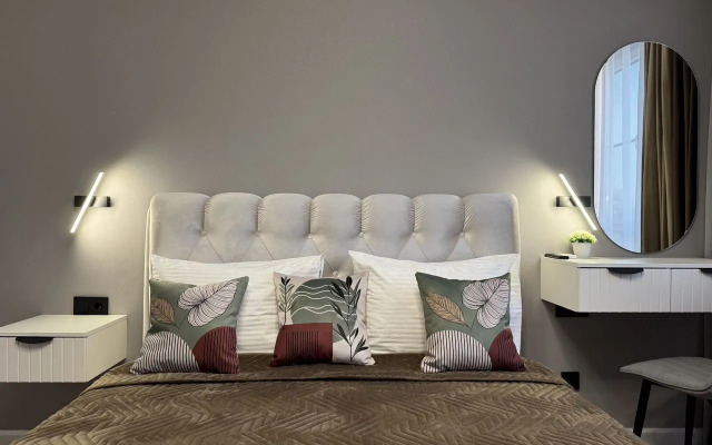 Апартаменты с новым ремонтом на Ивана Беличенко 92к4