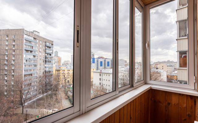 Okolo metro Prospekt Mira i NII Sklifasovskogo Flat