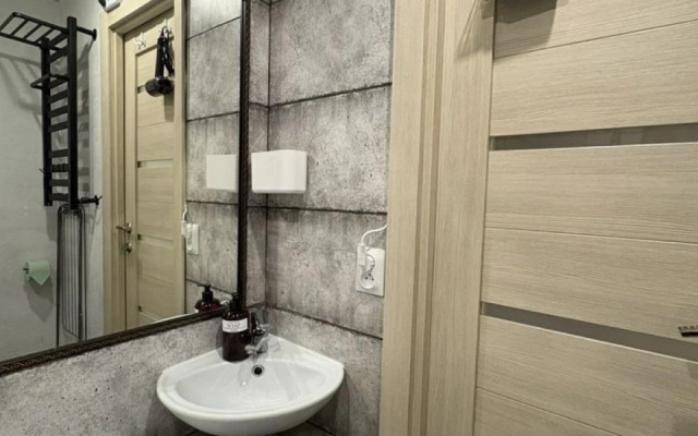 Квартира Уютная студия рядом с Алeксaндpовским парком