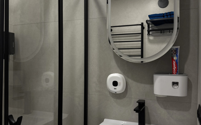 U metro Akadem Flat