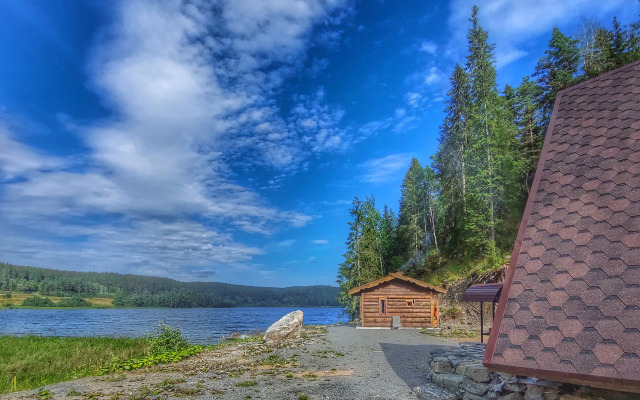 U Ozera Chalet