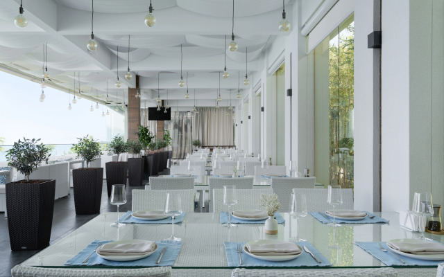 Нotel HIDENS Apart Hotel
