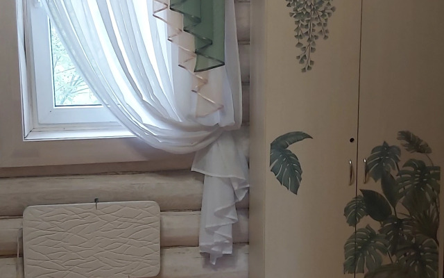 V 5 Minutakh Ot Reki Volgi Private house