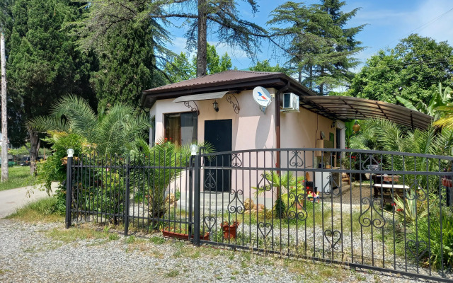 Гостевой дом по Agrba 19/2