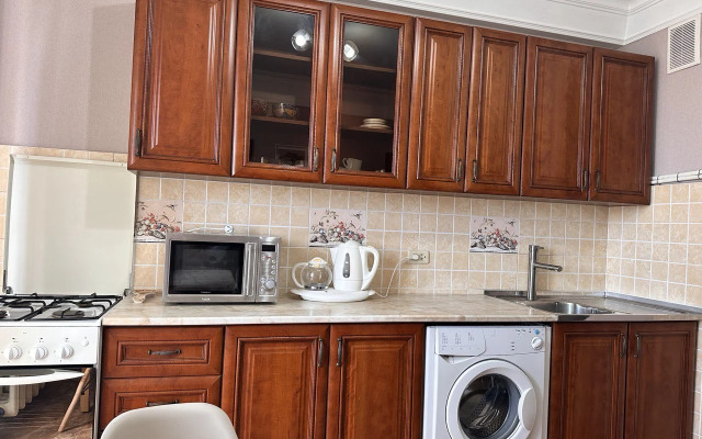 Квартира Просторная 3-комнатная с Видом на Джума Мечеть в Центре Махачкалы