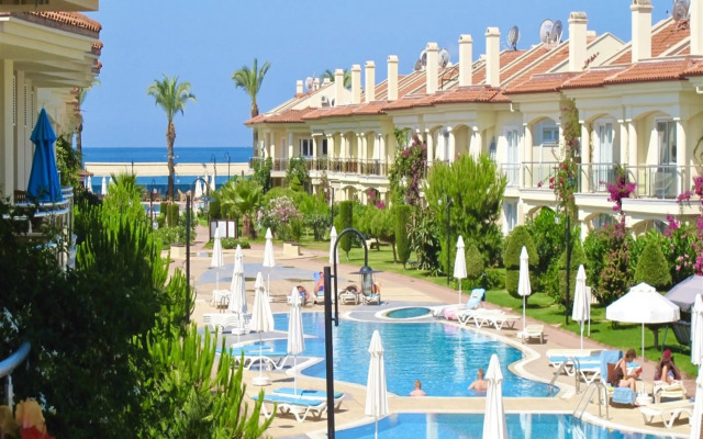 Sunset Beach Club Lebrentals Hotel