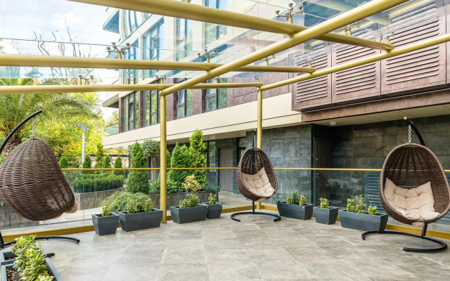 Metropol y Tropicheskogo Parka Apartments 5