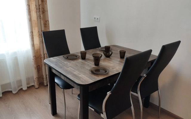 V neskolkikh shagakh ot morya Flat