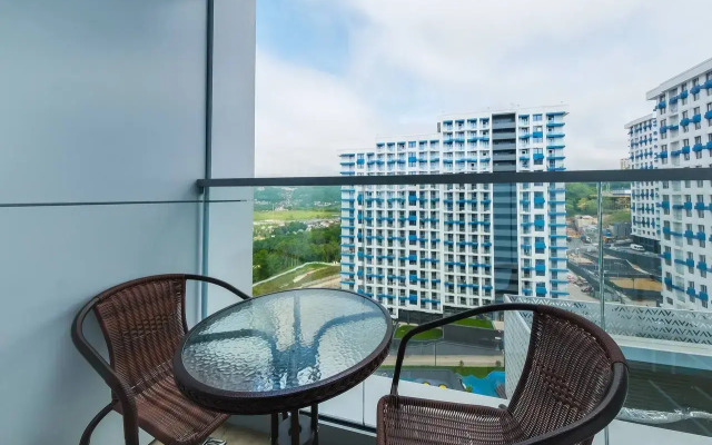 Krasivaya Studiya S Balkonom Flat