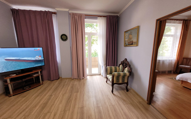 Na Krasnoy Flat